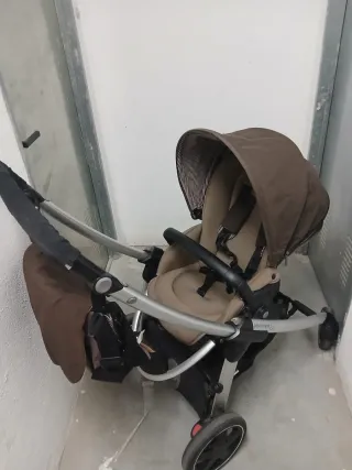 Carrito BEBÉ CONFORT: capazo,silla paseo y bolsa.