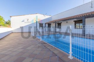 Chalet en venta en Ctra de Sevilla - Ronda sur en Badajoz