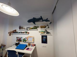 Estante para cuadros MOSSLANDA blanco 55 cm