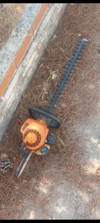 Cortasetos de gasolina