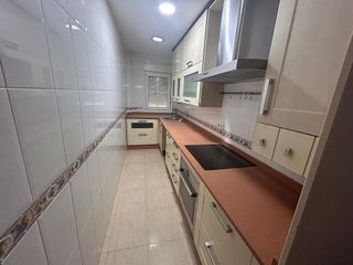 Chalet en venta en Poniente-Norte - Miralbaida - Parque Azahara en Córdoba