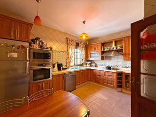 Casa adosada en venta en Coria del Río