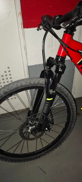 Bicicleta Rockrider ST 900 24 Roja