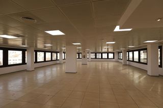 Oficina en alquiler en Castillejos en Madrid