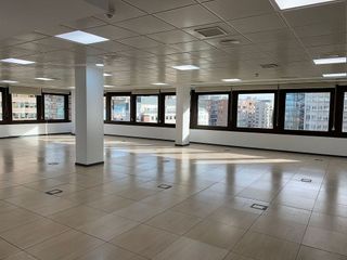 Oficina en alquiler en Castillejos en Madrid