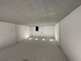 Nave industrial en venta en Valdepelayo - Montepinos - Arroyo Culebro en Leganés