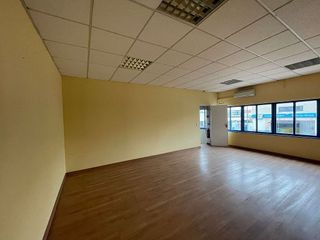 Nave industrial en venta en Valdepelayo - Montepinos - Arroyo Culebro en Leganés