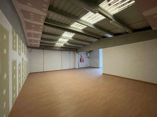 Nave industrial en venta en Valdepelayo - Montepinos - Arroyo Culebro en Leganés