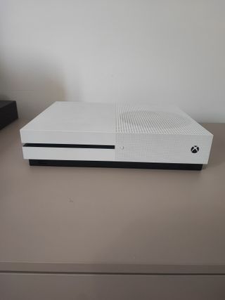 Xbox One S bianca