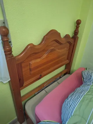 Cabecero provenzal madera