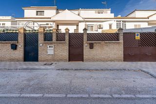 Casa adosada en venta en Vista Azul - Consolación en Dos Hermanas