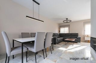 Casa adosada en venta en Vista Azul - Consolación en Dos Hermanas