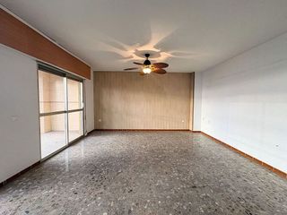 Piso en alquiler en Centro en Torrevieja