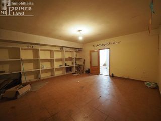 Casa adosada en venta en Tomelloso