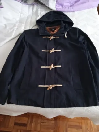 Cazadora H&M azul con botones de madera