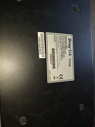 Router Firewall Draytek Vigor 2960