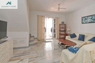 Casa adosada en venta en Zona Sohail en Fuengirola