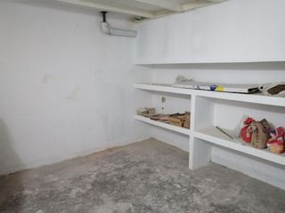 Local comercial en alquiler en La Plana en Esplugues de Llobregat