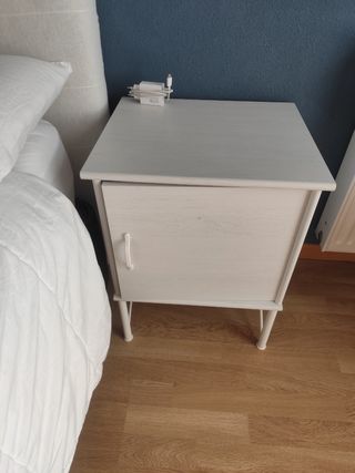 Mesita de noche madera y metal