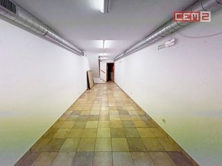 Local comercial en alquiler en Casco Antiguo en Pamplona