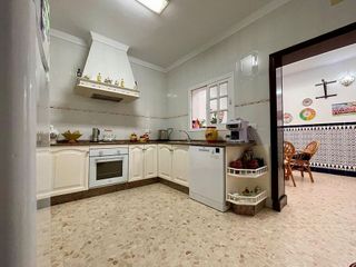 Chalet en venta en Núcleo Urbano en Chiclana de la Frontera