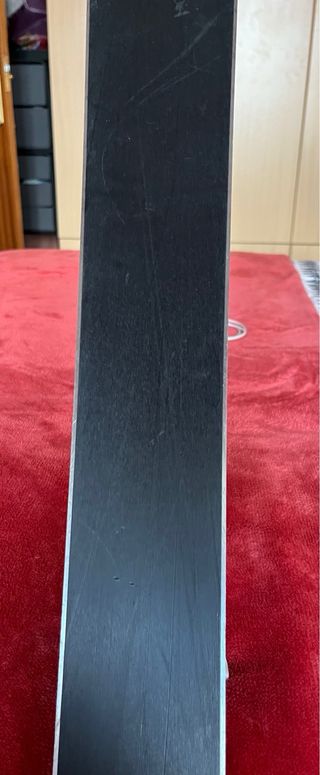 Esquís y botas de esquí para mujer