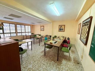 Oficina en venta en Benalúa en Alicante