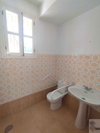 Local comercial en venta en Campillos