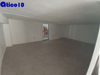 Local comercial en venta en Milán - Pumarín - Teatinos en Oviedo