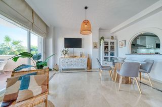Casa adosada en venta en Puerto de la Duquesa en Manilva