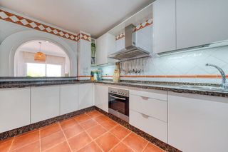 Casa adosada en venta en Puerto de la Duquesa en Manilva