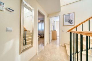 Casa adosada en venta en Puerto de la Duquesa en Manilva