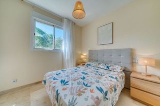 Casa adosada en venta en Puerto de la Duquesa en Manilva