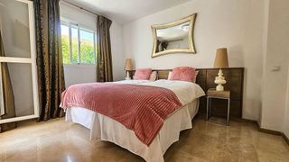 Casa pareada en venta en Puerto de la Duquesa en Manilva