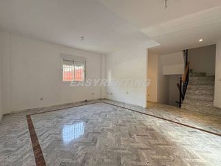 Casa adosada en venta en Barrios (Los)