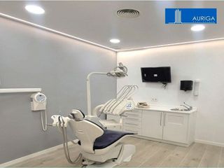 Local comercial en venta en San Isidro - Los Almendros en Alcalá de Henares