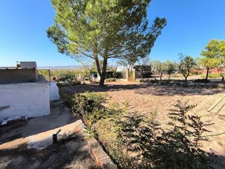 Chalet en venta en Yecla