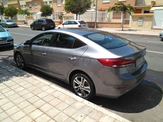 Hyundai Elantra 2017