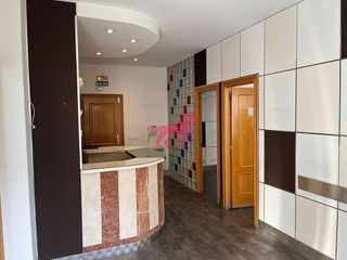 Oficina en alquiler en La Chantría - La Lastra en León