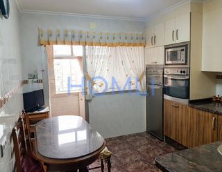 Piso en venta en El Polígono en Gijón