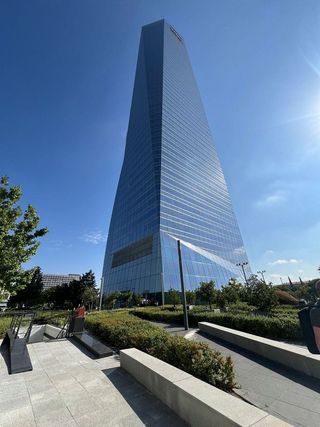 Oficina en alquiler en La Paz en Madrid