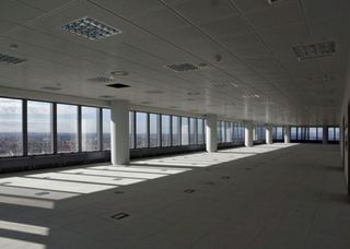 Oficina en alquiler en La Paz en Madrid