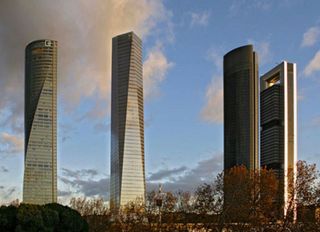 Oficina en alquiler en La Paz en Madrid