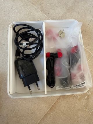 4x HTC One M7 Plata 32GB + Accesorios