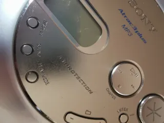 CD WALKMAN D-NE711 Discman Sony Atrac3plus MP3