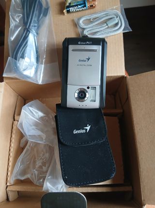 Cámara Digital Genius P611