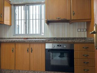 Piso en alquiler en Ciudad Jardín - Zoco en Córdoba