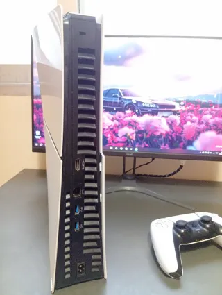 PlayStation 5 Digital 1TB + 5 Juegos