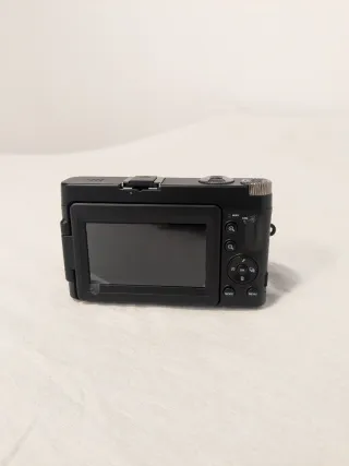 Cámara Digital 4K 64MP WiFi Negra