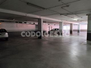 Garaje en alquiler en El Sucre-Universitat en Vic